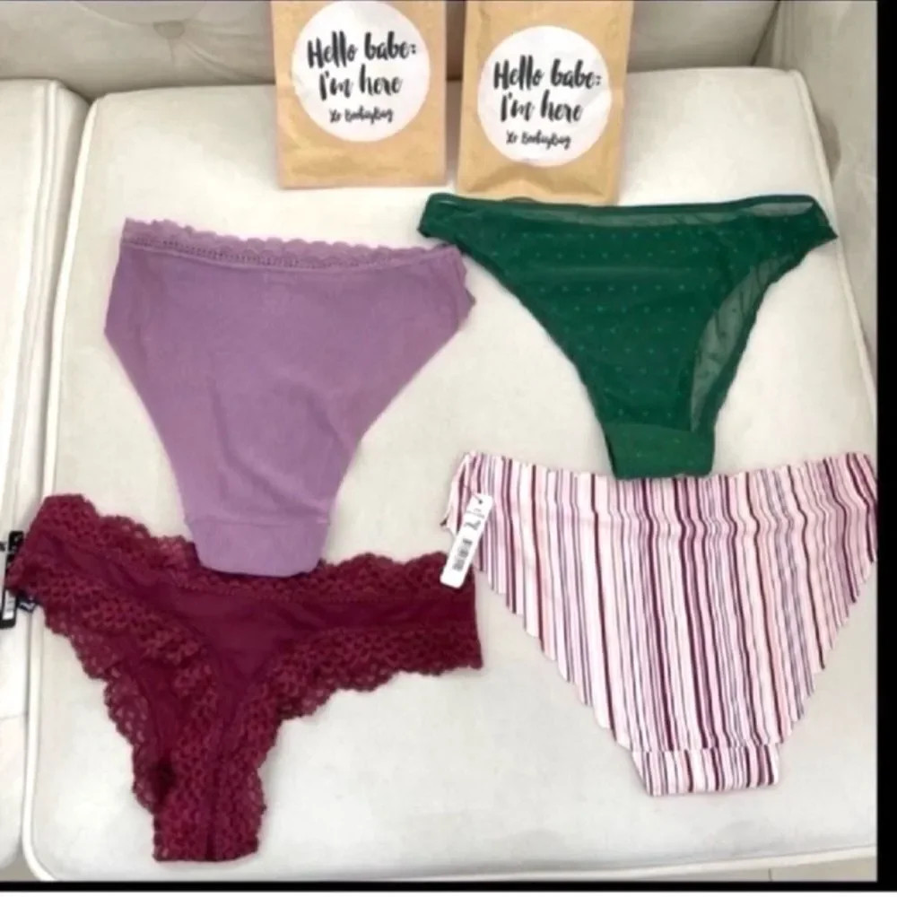 NWT BootayBag set of 4 panties Size Small